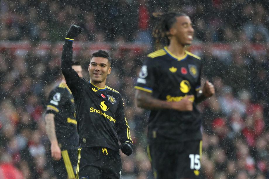 [图]阿玛德寰球波胖虎破门 曼联2-2诺丁汉丛林